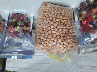 پسته احمد آقایی