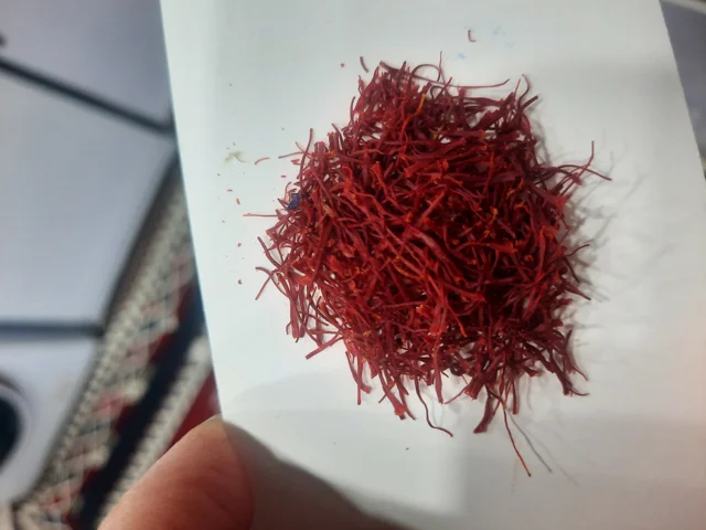 زعفران نگین سنتی قائنات